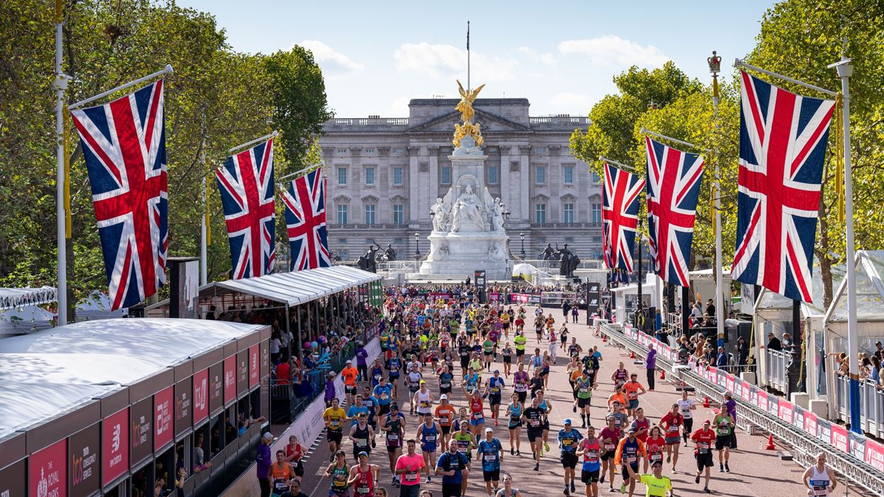 London-Marathon-Buckingham-Palace.jpg