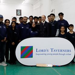 Taverners_PrinceEdward_Oval_251007_134.jpg