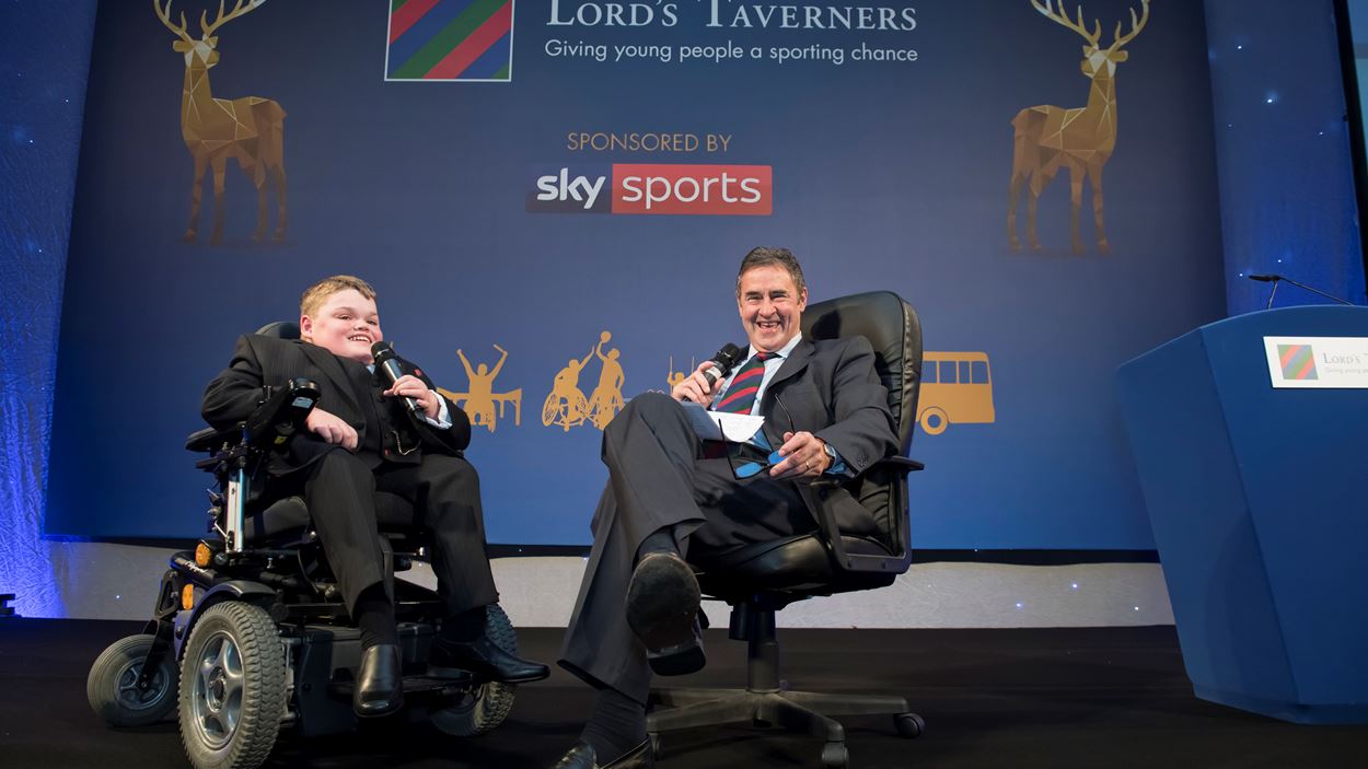 Cowdrey interviews national winning table cricket captain Lewis Bird.jpg (1)