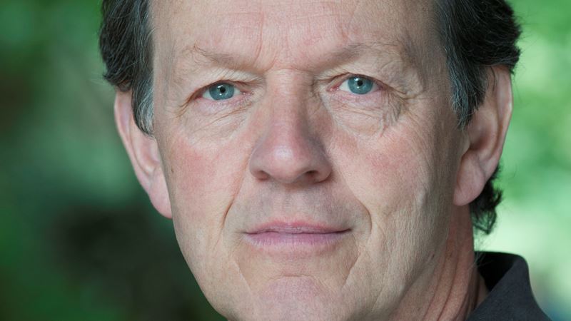 Kevin Whately (credit Ric Bacon) Col.jpg