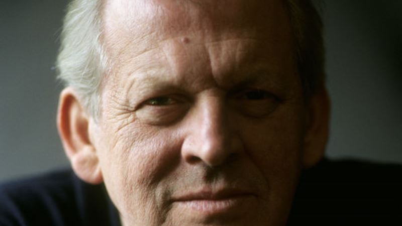 Sir Thomas Allen CREDIT SUSSIE AHLBERG.jpg