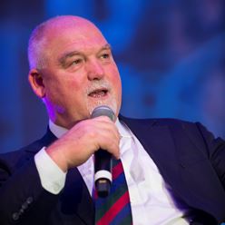 Mike Gatting.jpg