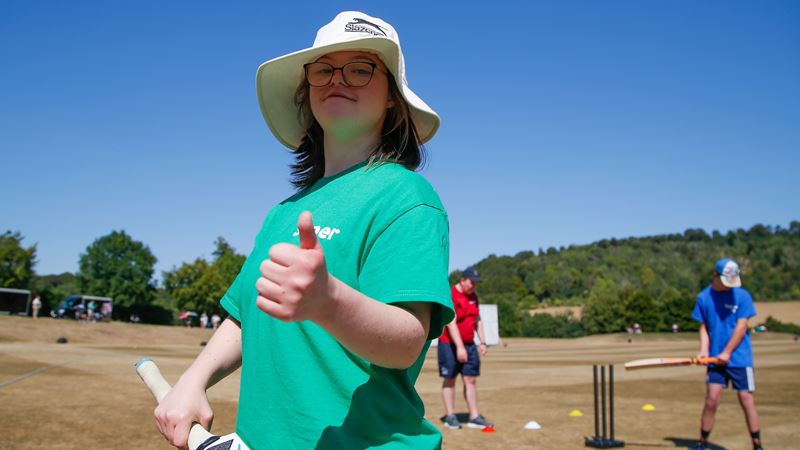 Thumbs up for Super 1s.jpg