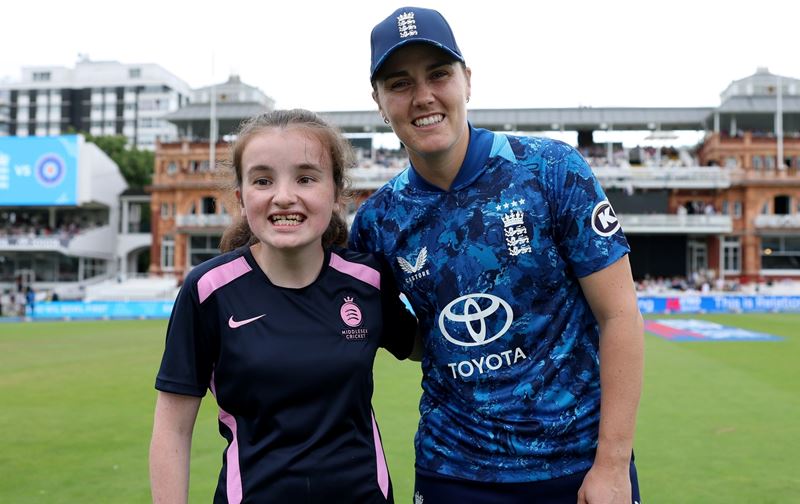 MITC Super 1s participant Ella and Nat Sciver-Brunt.jpg