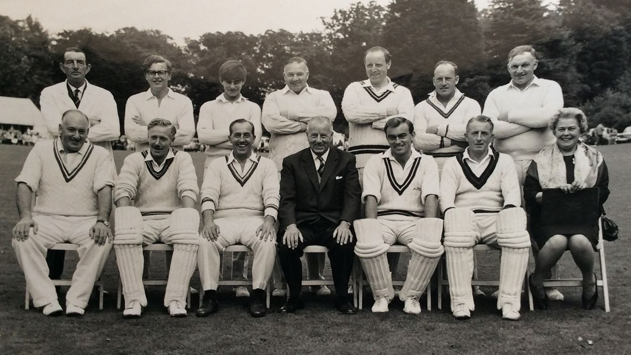 Edrich Family XI including John, Geoff and Bill Edrich copy.jpg